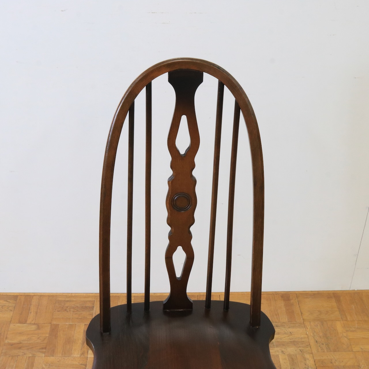 スピンドルチェアー