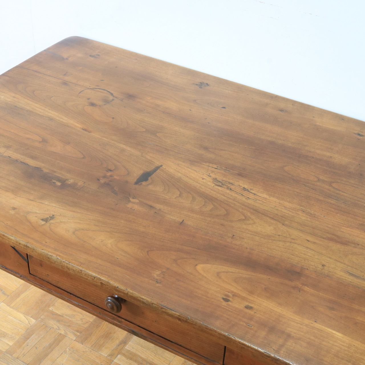 ダイニングテーブル