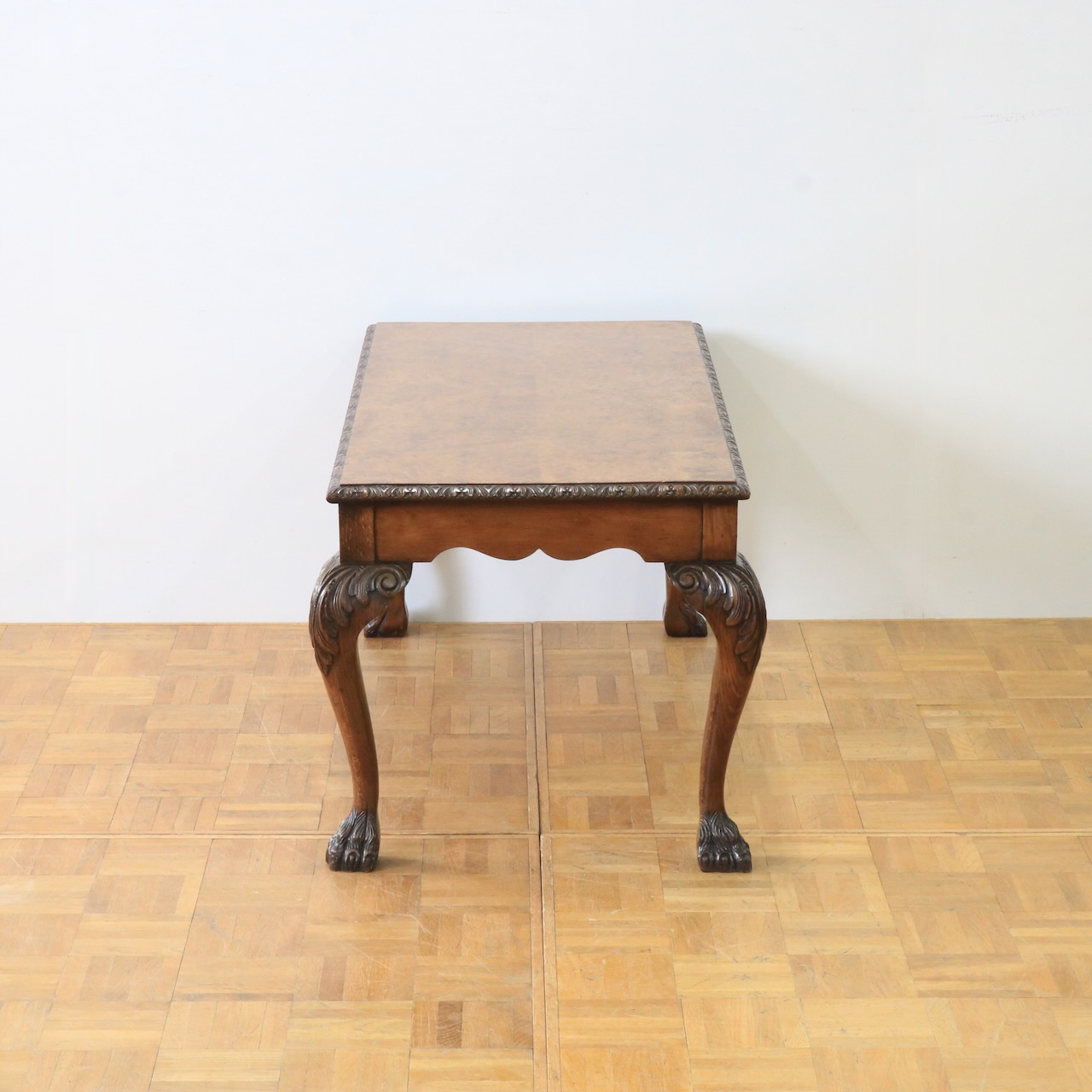 コーヒーテーブル