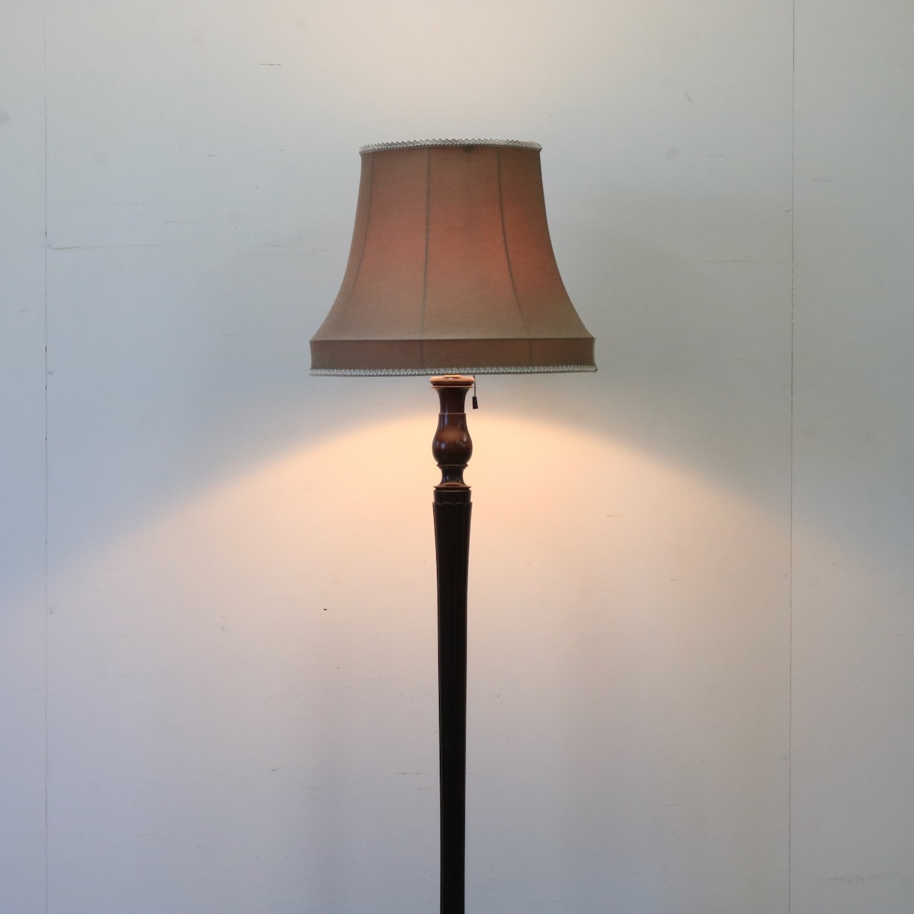 フロアスタンド