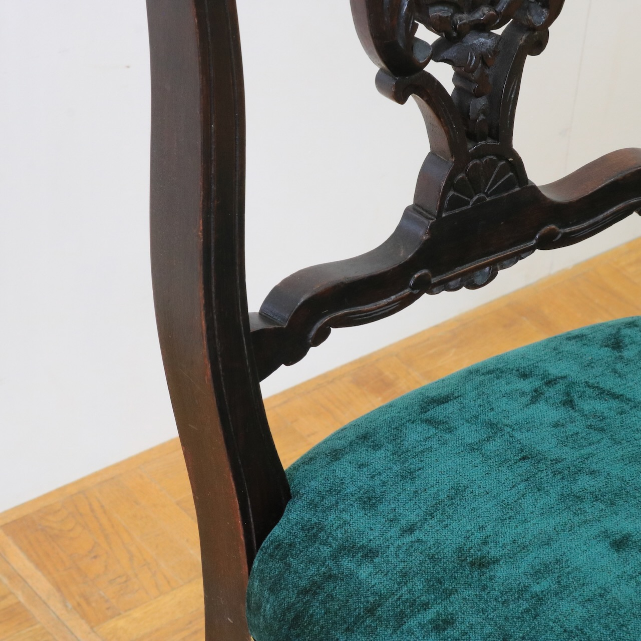 サイドチェアー