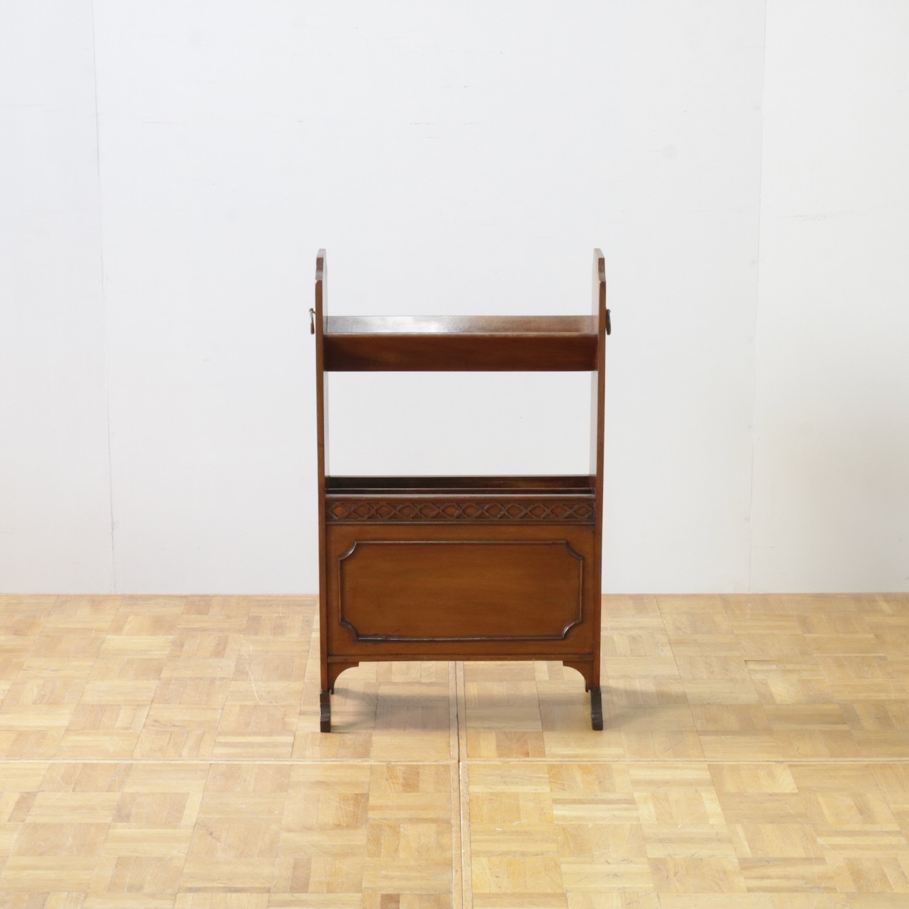 マガジンラック