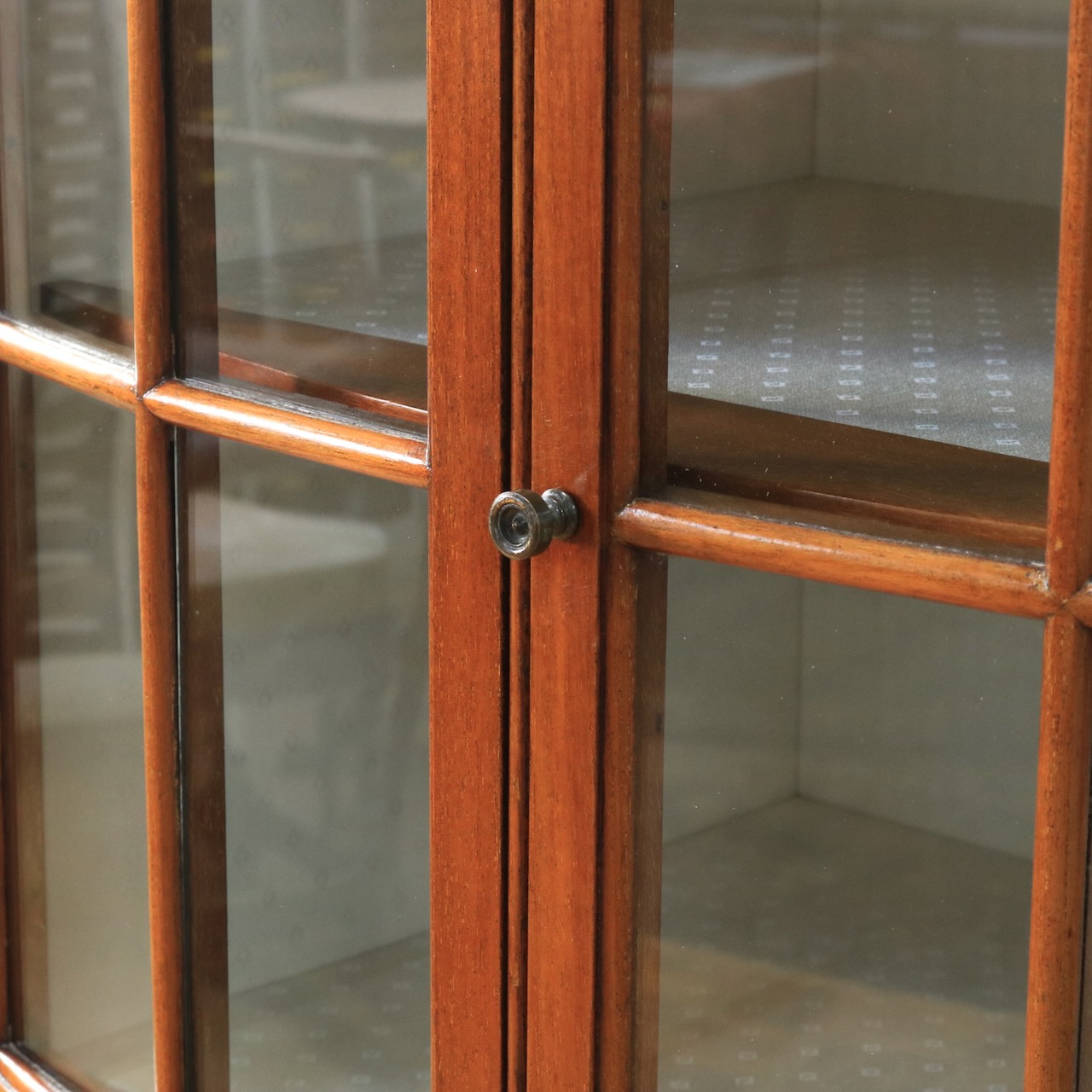 ミュージックキャビネット