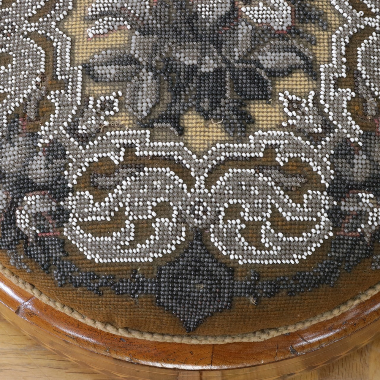 フットスツール