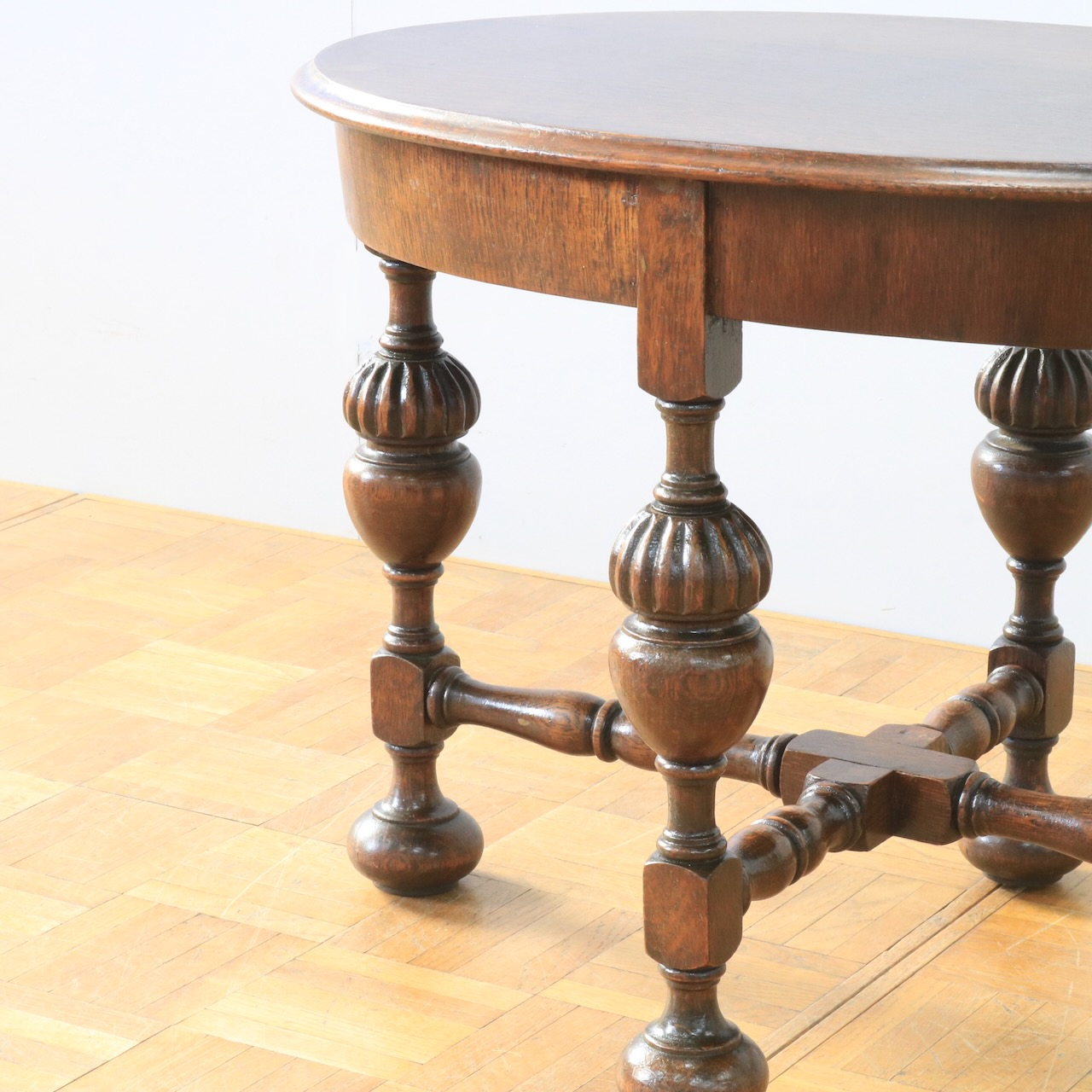 コーヒーテーブル