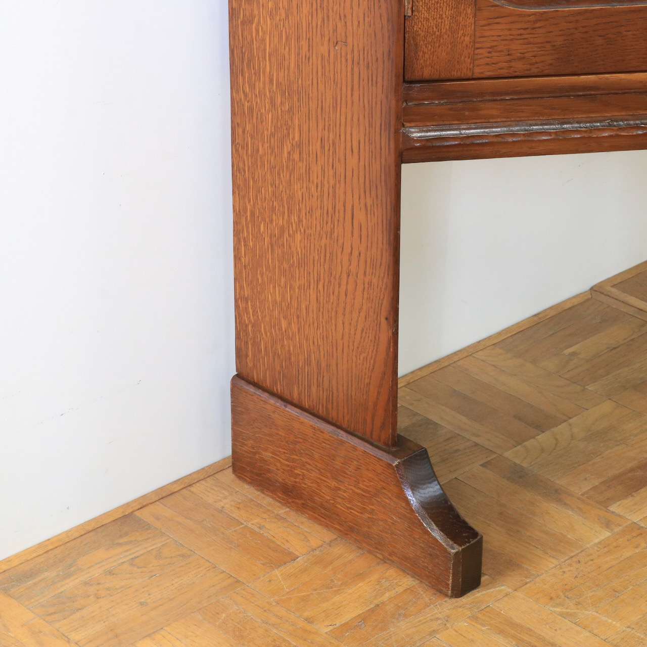 ライティングデスク