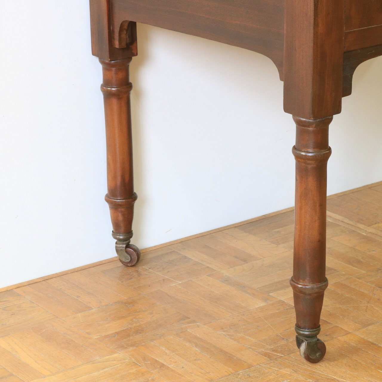 ウォッシュハンドスタンド