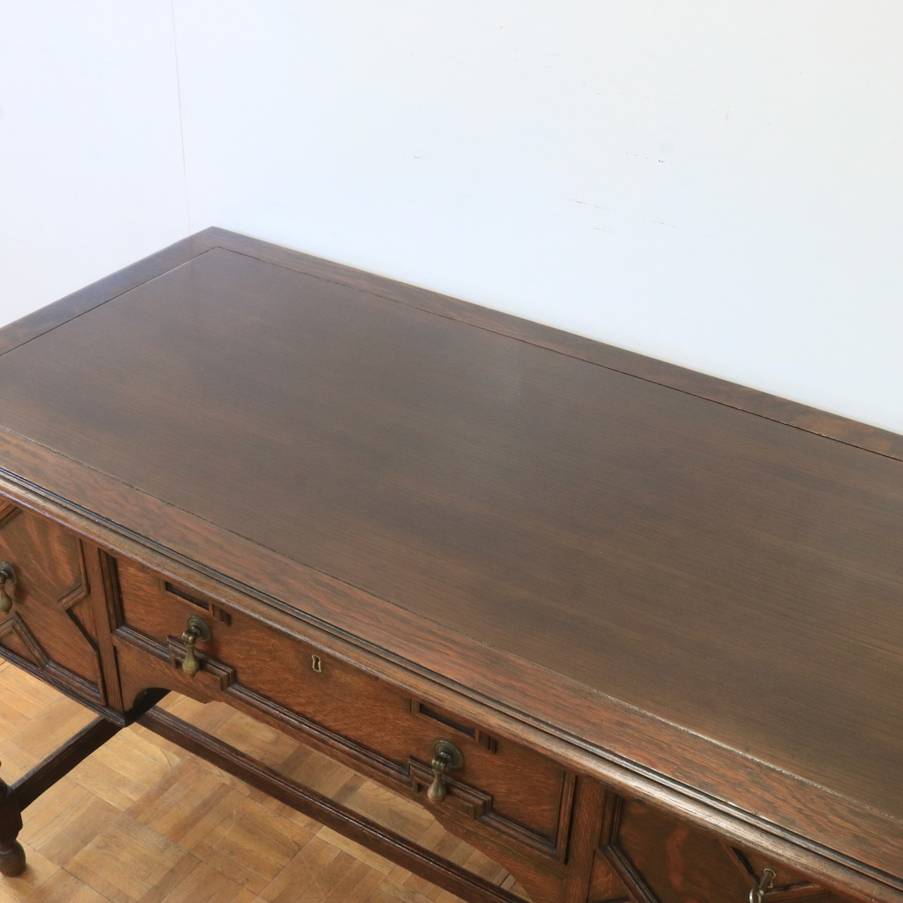 ライティングデスク