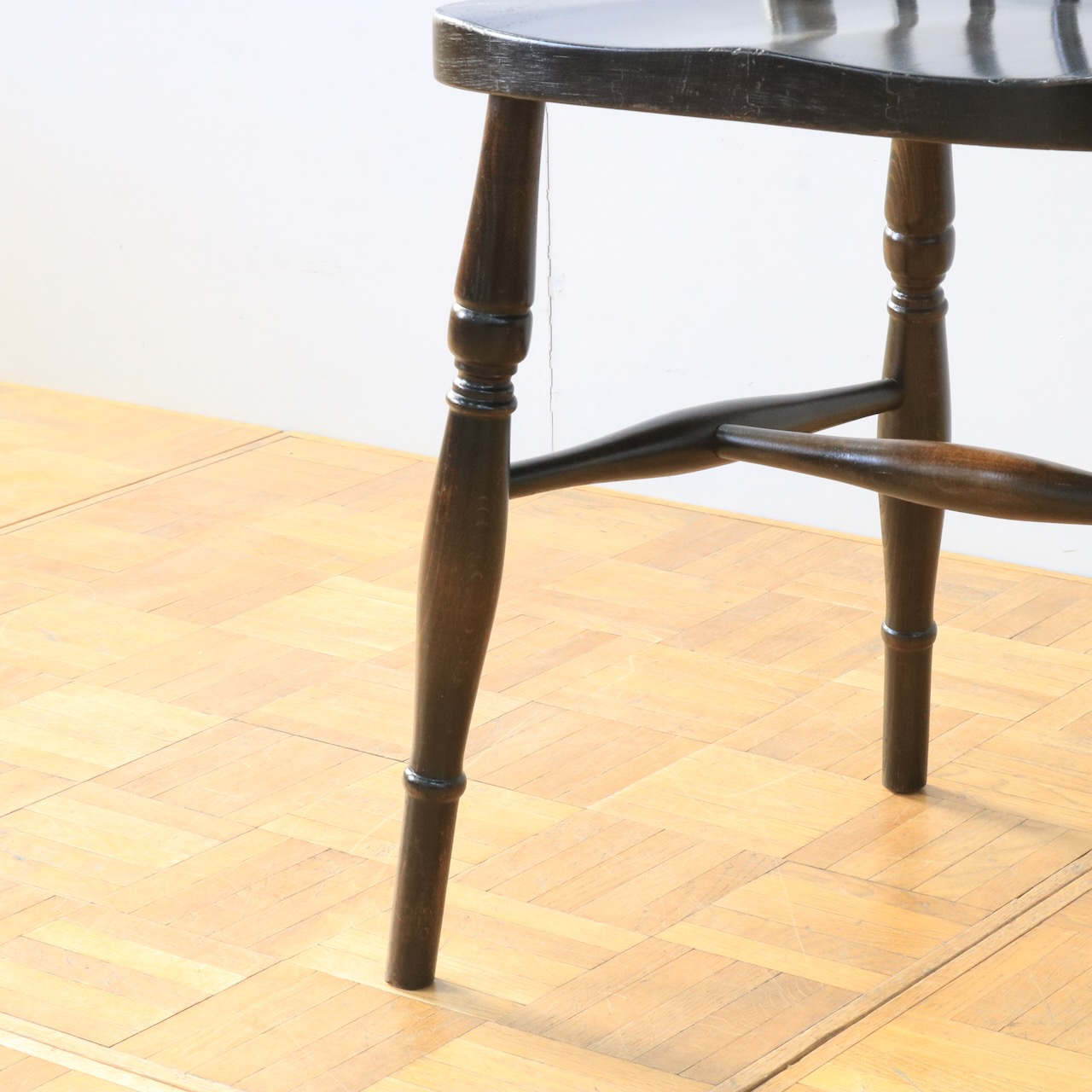 スピンドルチェアー