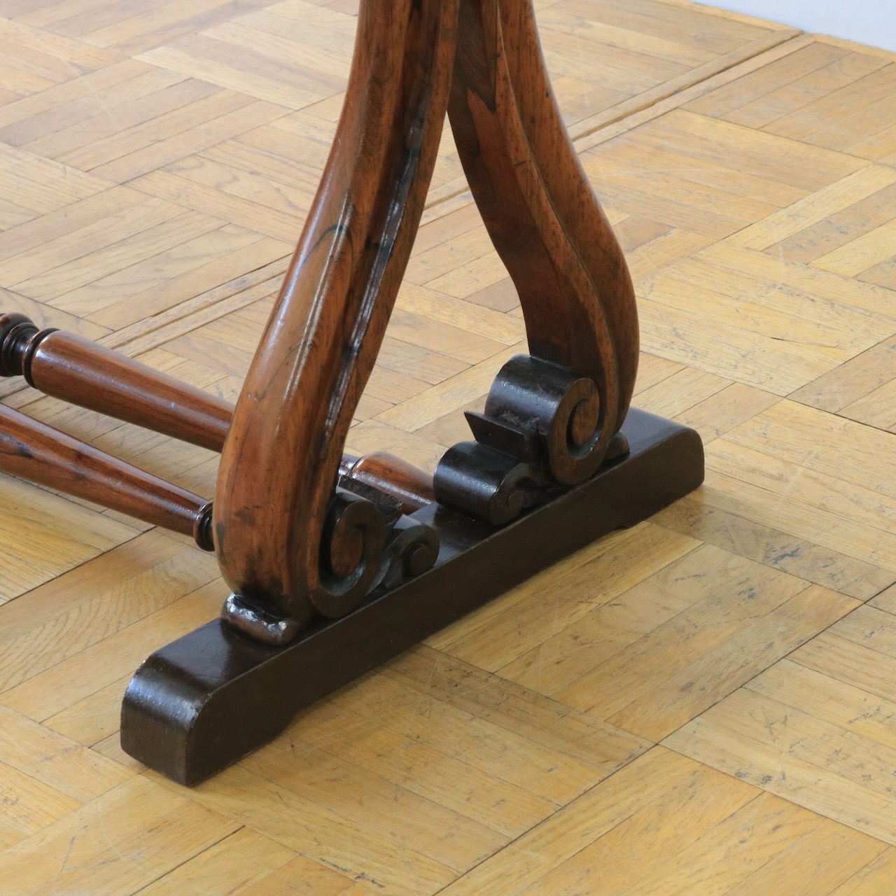 コーヒーテーブル