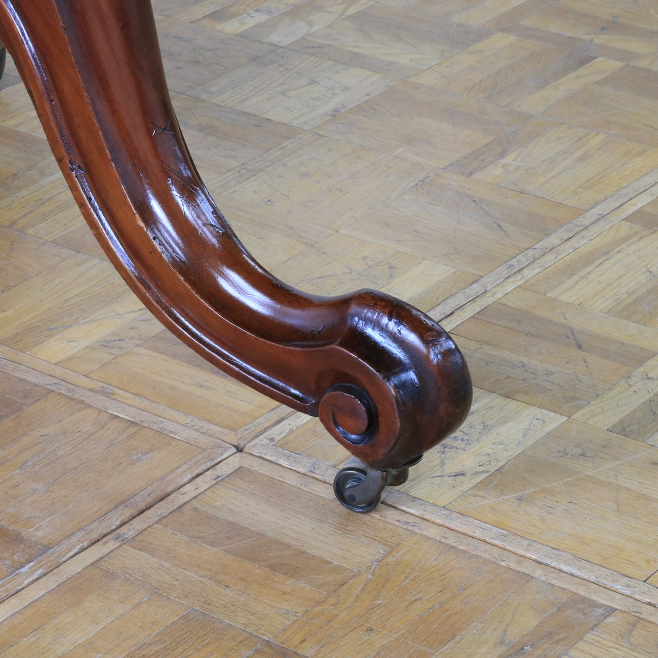 ダイニングテーブル