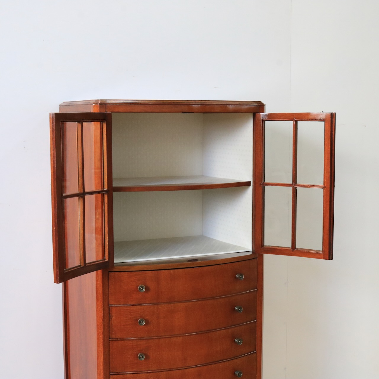 ミュージックキャビネット