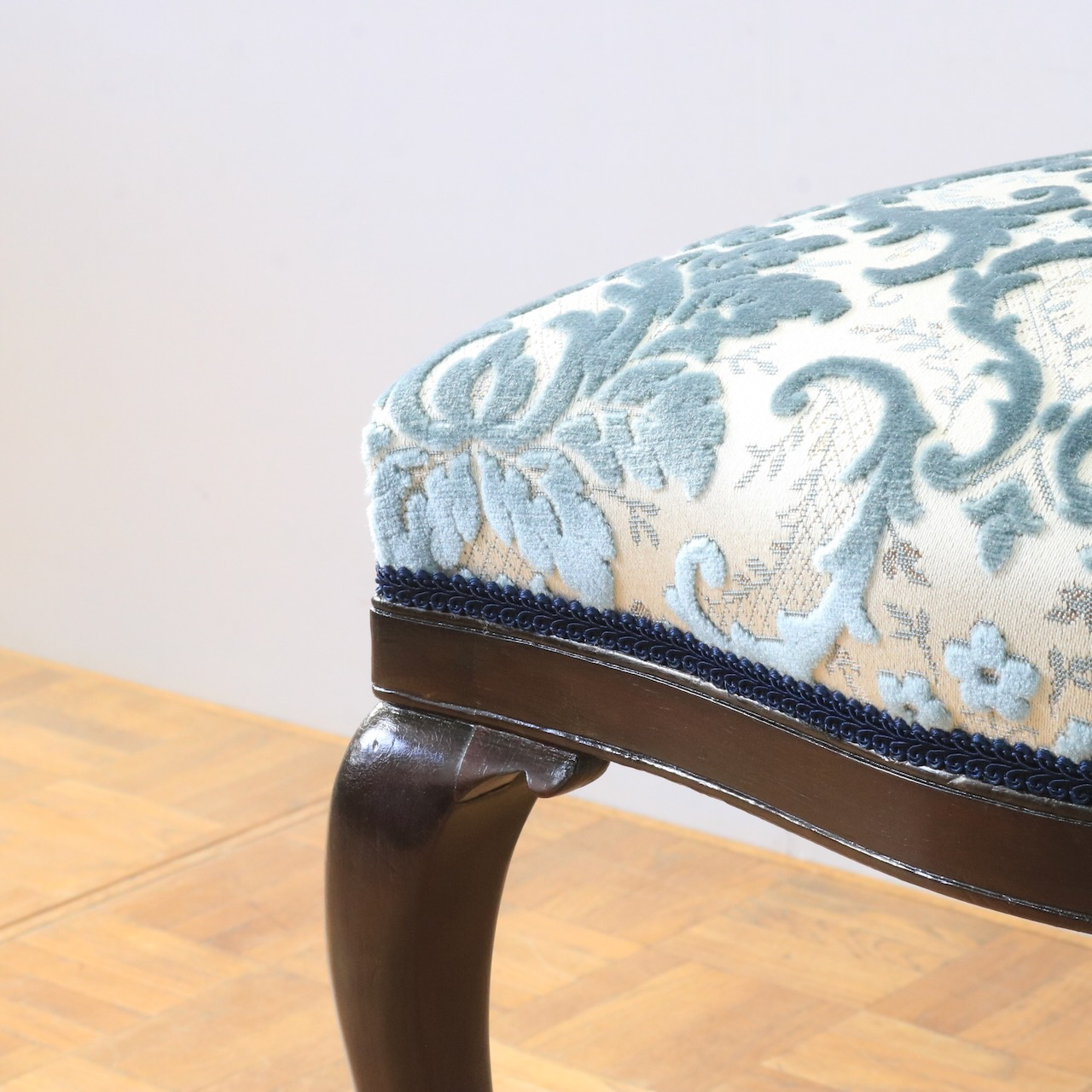 サイドチェアー