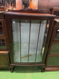 グラスキャビネット