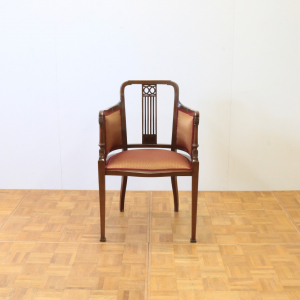 アームチェアー　