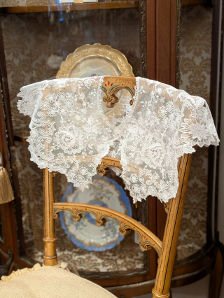 アンティークレース