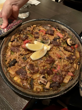 外苑前のスペイン料理屋さん「El Puente」