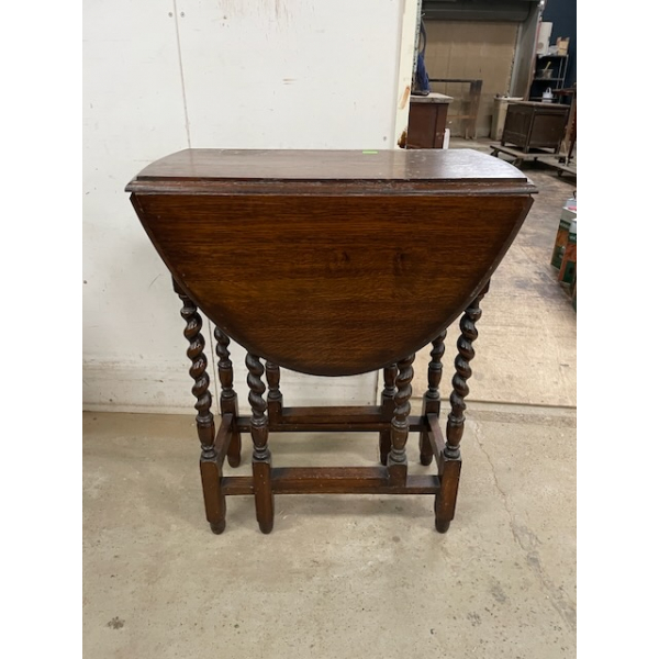  ゲートレッグテーブル