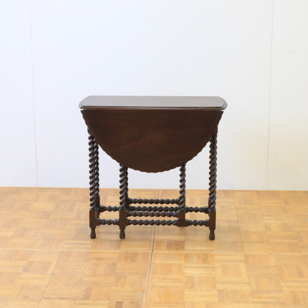 ゲートレッグテーブル