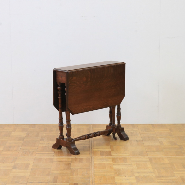 サザーランドテーブル