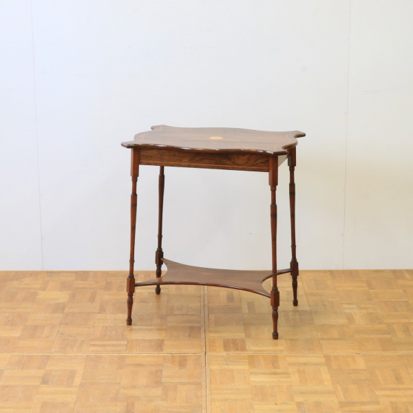 オケージョナルテーブル