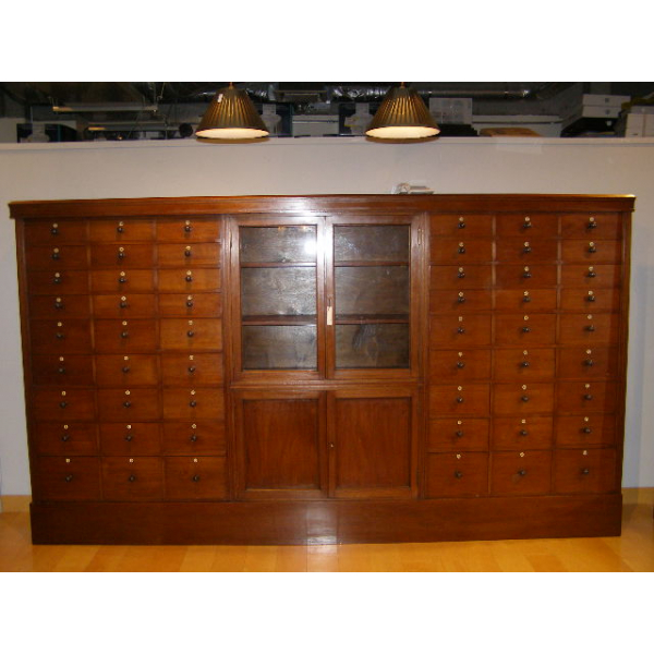 ショップキャビネット