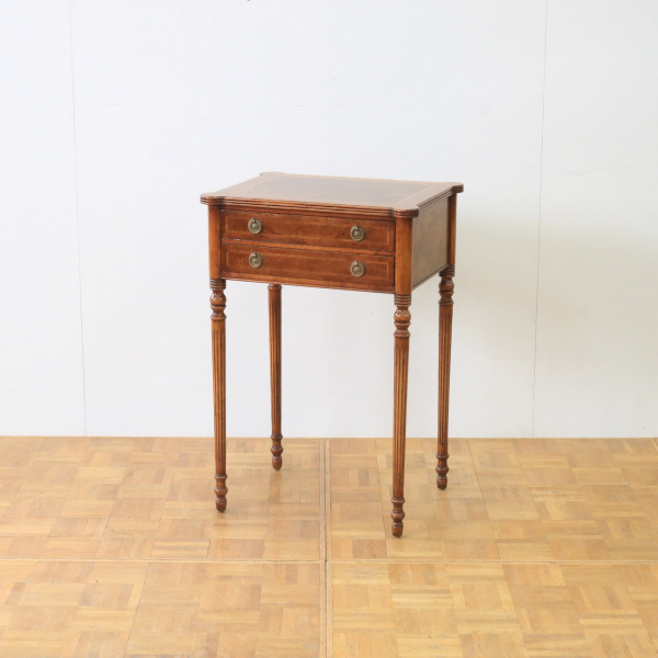 サイドテーブル | ウォールナット 1960年代 | 401-Q-0060