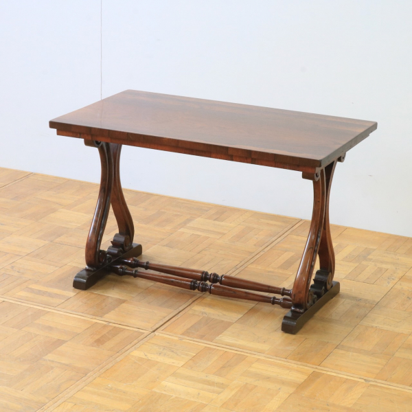  コーヒーテーブル