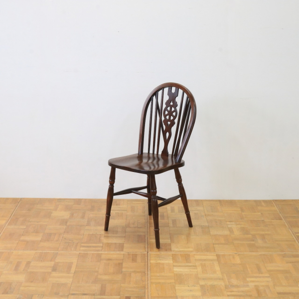  スピンドルチェアー