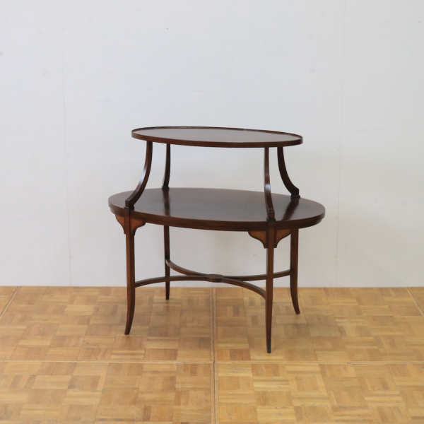 ダムウェイターテーブル