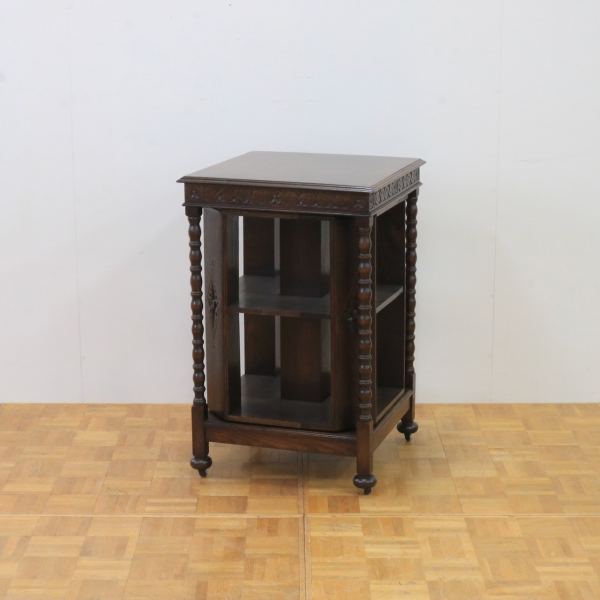 リボルビングブックケース