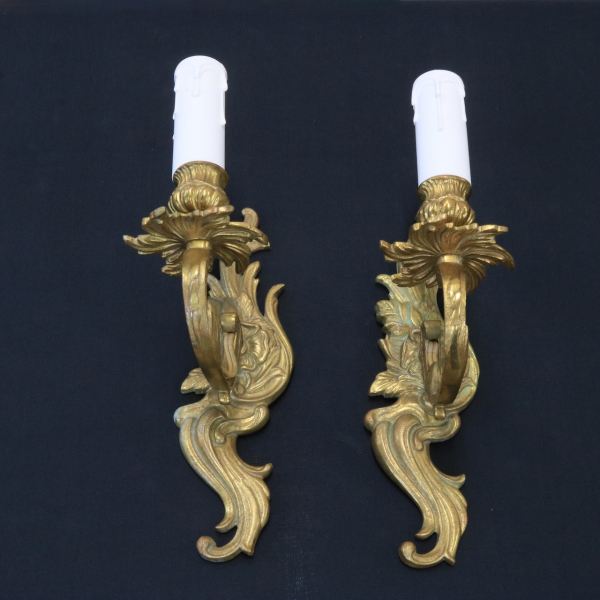 ウォールブラケット