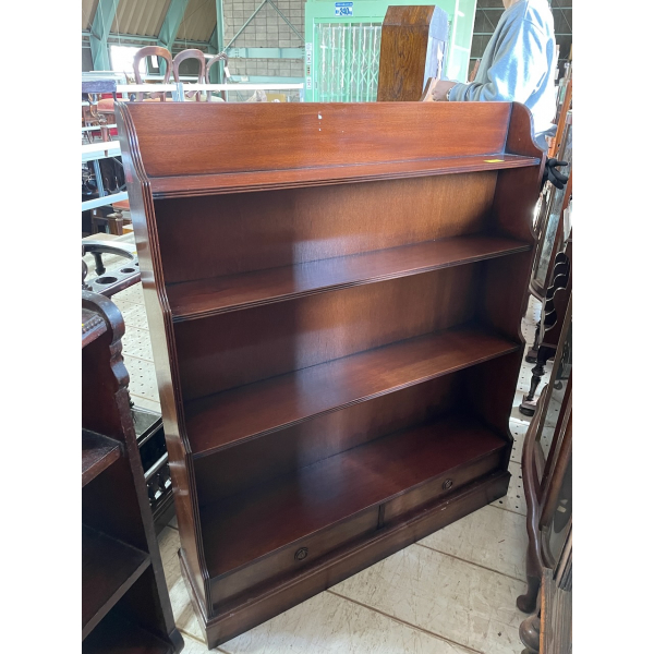  ブックシェルブス