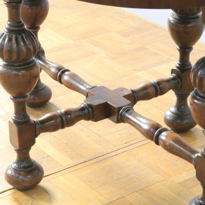 コーヒーテーブル