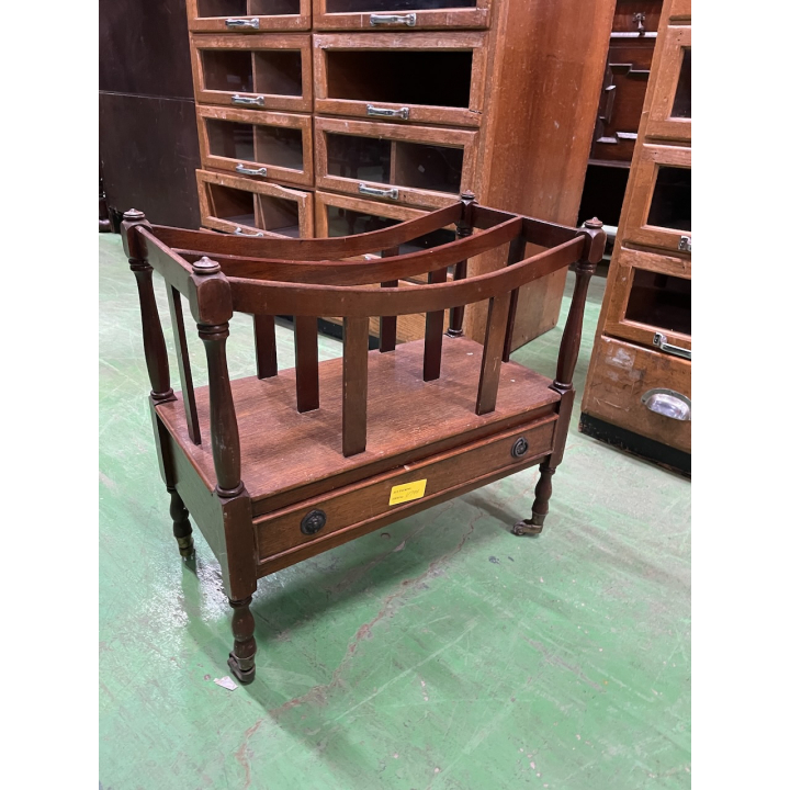 マガジンラック