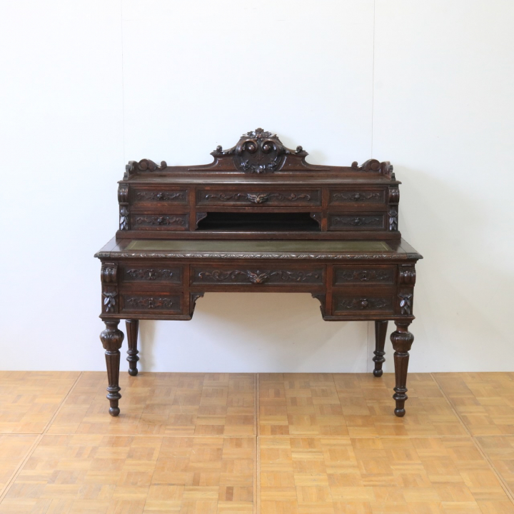 ライティングデスク