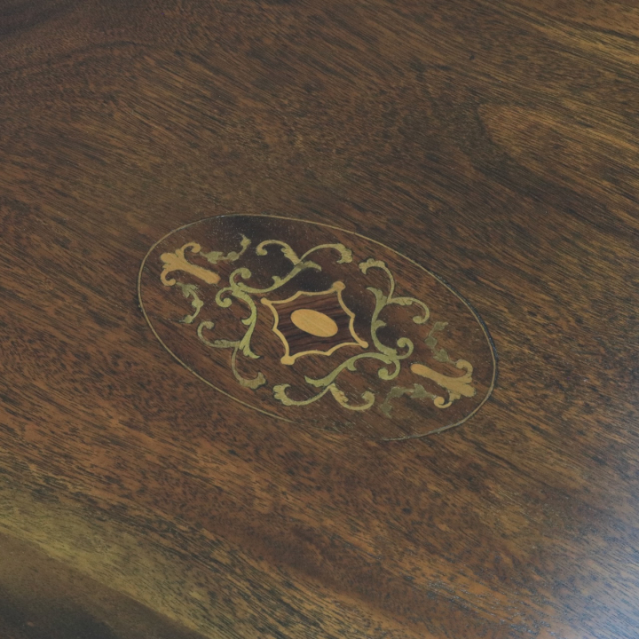 オケージョナルテーブル