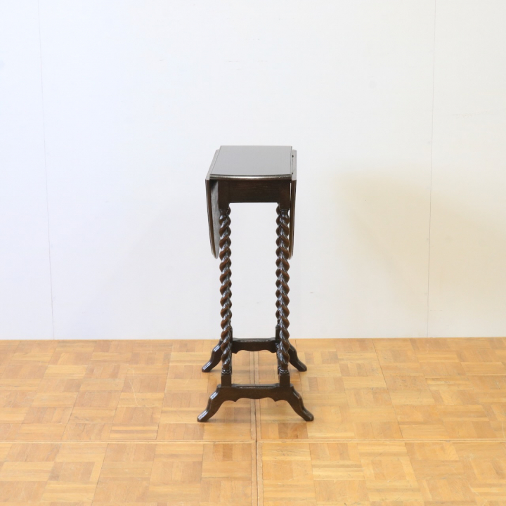 ドロップリーフテーブル