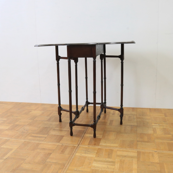 ゲートレッグテーブル　