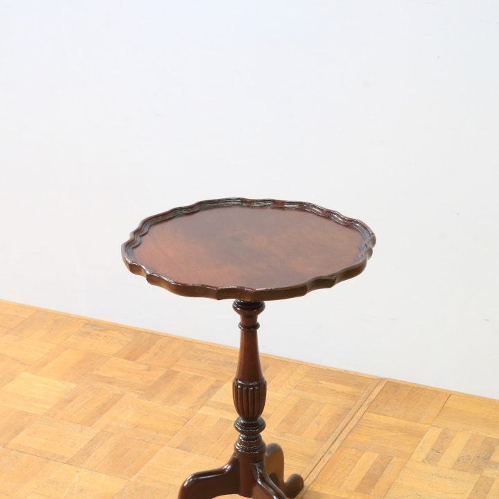 ワインテーブル　