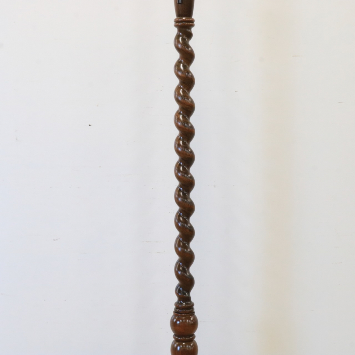 フロアスタンド