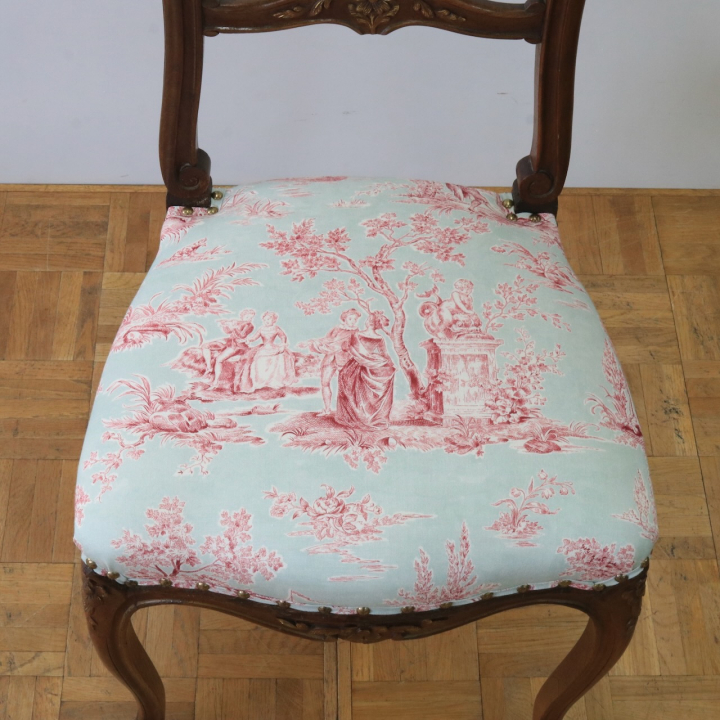 フレンチチェアー