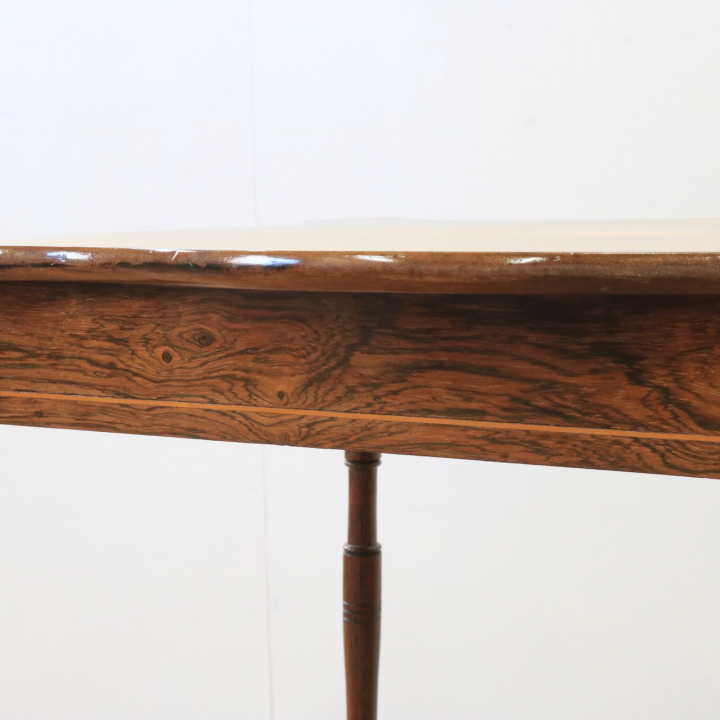 オケージョナルテーブル