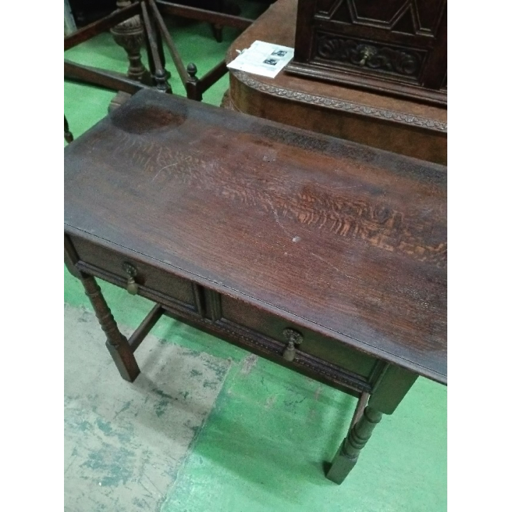  ライティングテーブル