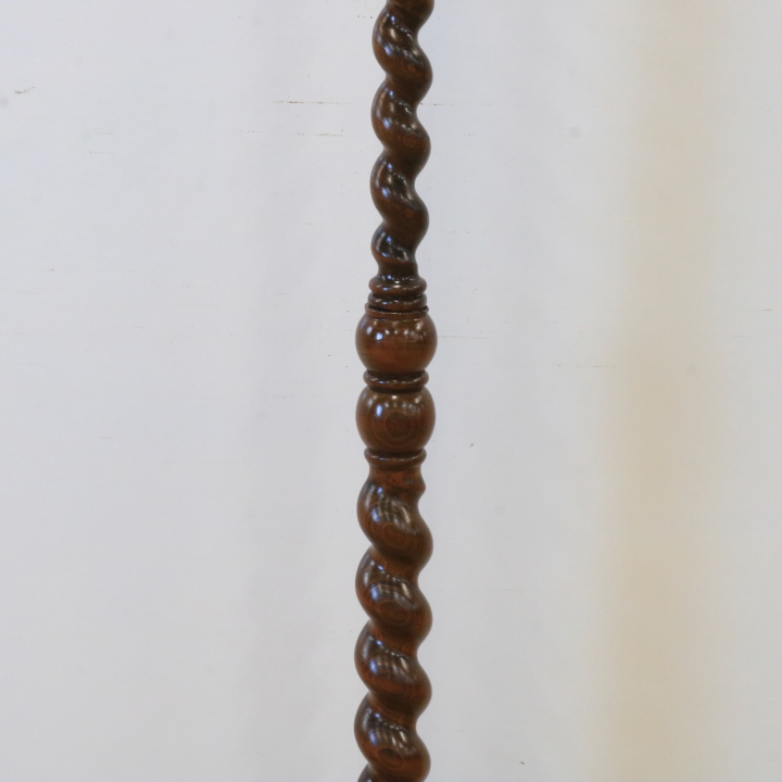 フロアスタンド