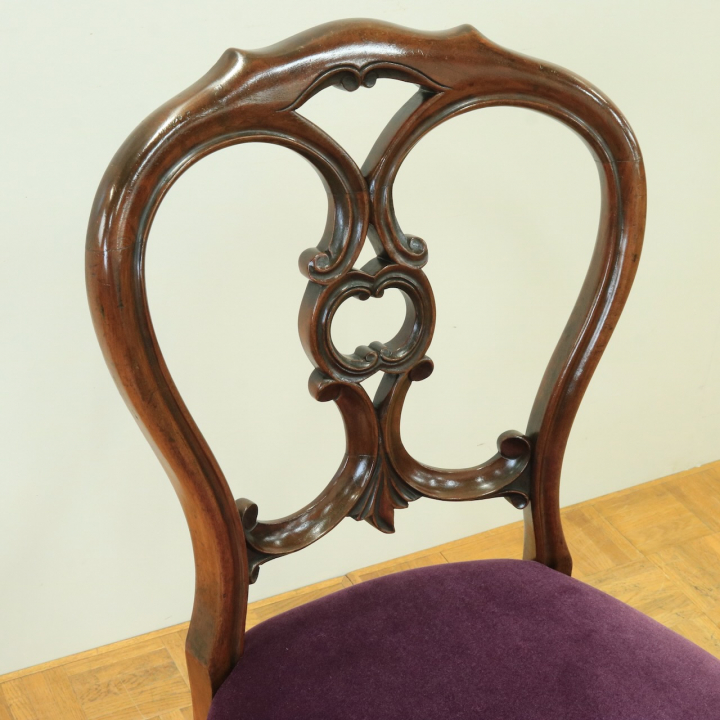 バルーンバックチェアー | ウォールナット 1890年代 | 408-U-0983