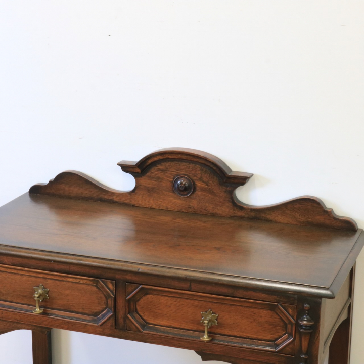 ホールテーブル