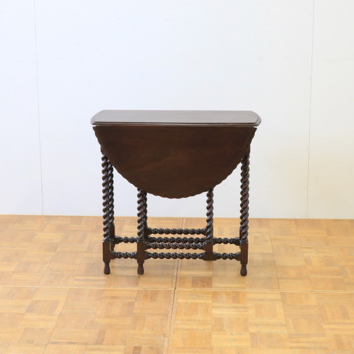 ゲートレッグテーブル