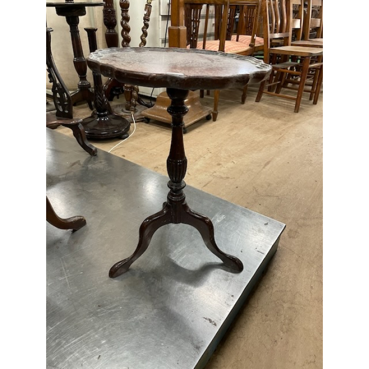 ワインテーブル　