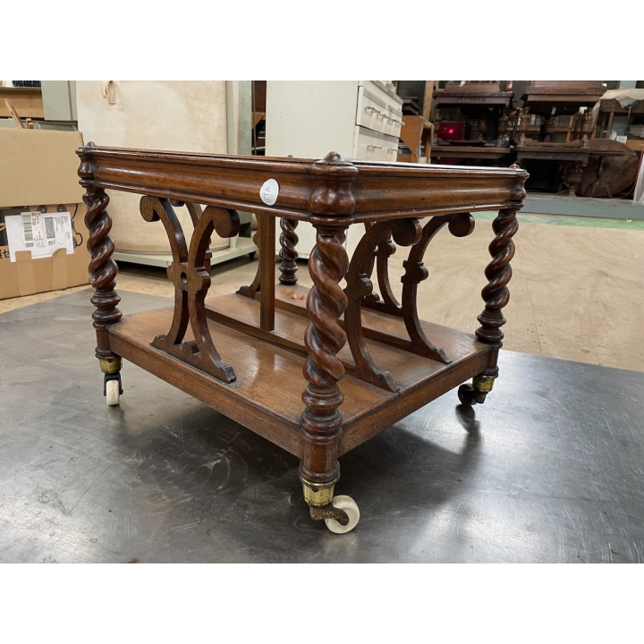 マガジンラック　